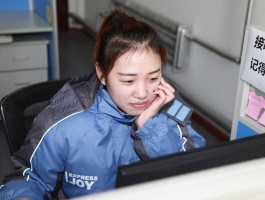 快递客服电话怎么查