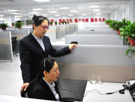 qq客服电话人工服务号码是多少啊